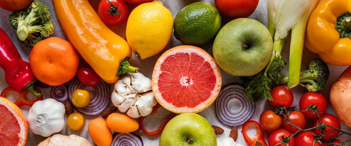 warzywa i owoce w piramidzie zdrowego żywienia